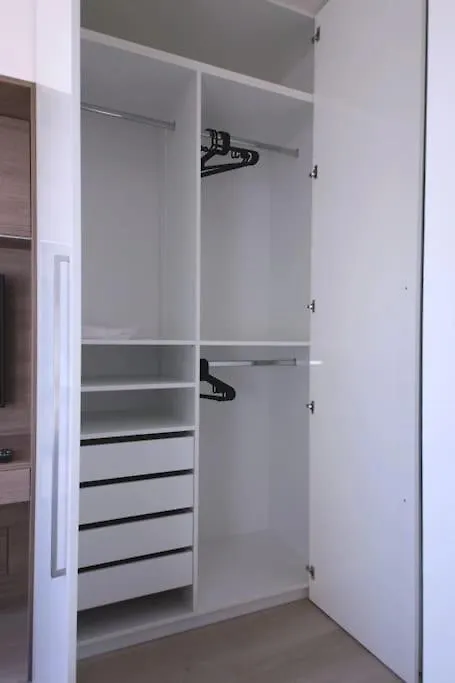 Spacious Top Floor Flat, Air Conditioning, Free Parking, 200Mb Wifi Prag 0*,